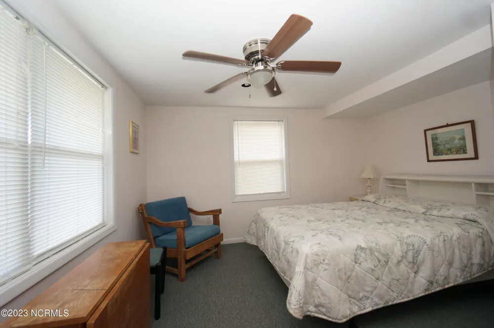 5204 Ocean Drive Emerald Isle, NC 28594