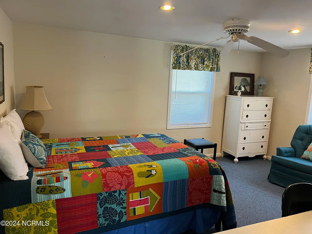 5204 Ocean Drive Emerald Isle, NC 28594