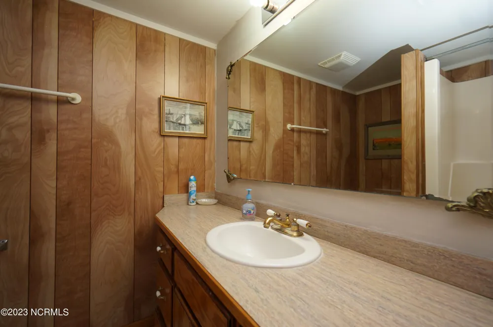 5204 Ocean Drive Emerald Isle, NC 28594