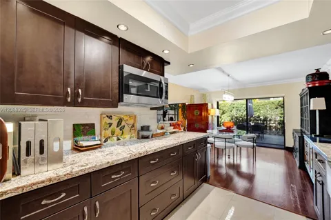 403 Dunwoody Ln #38