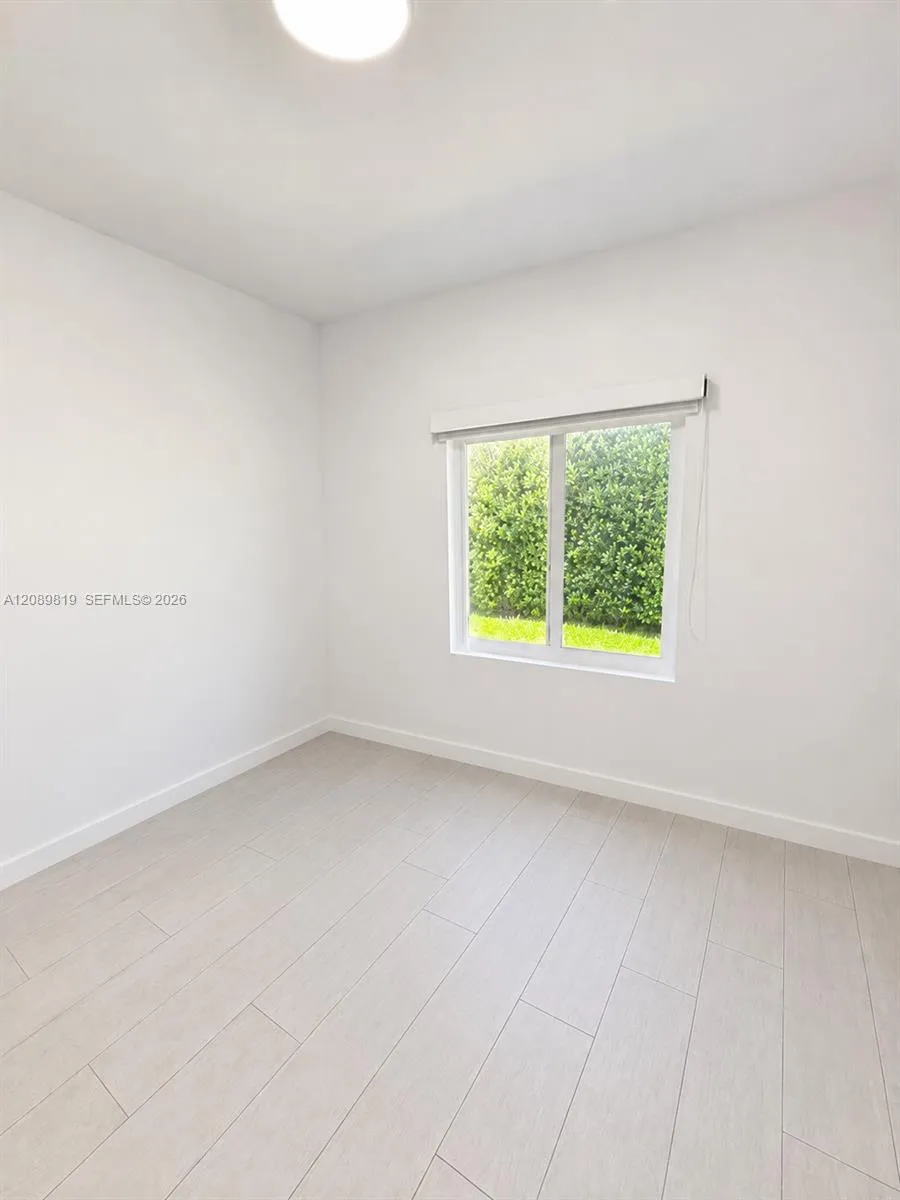 18700 NE 21st Ave North Miami Beach, FL 33179