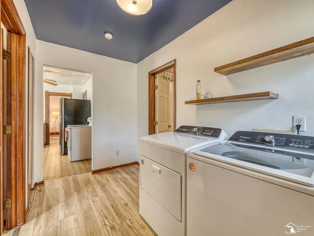 452 Sackett Avenue Monroe City, MI 48162
