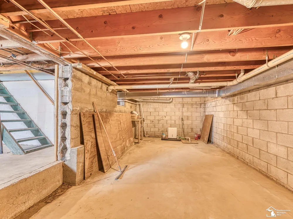 452 Sackett Avenue Monroe City, MI 48162