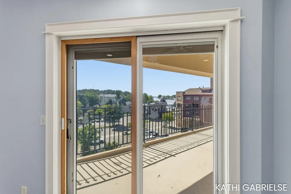 11 S 1st Street #505 Grand Haven City, MI 49417