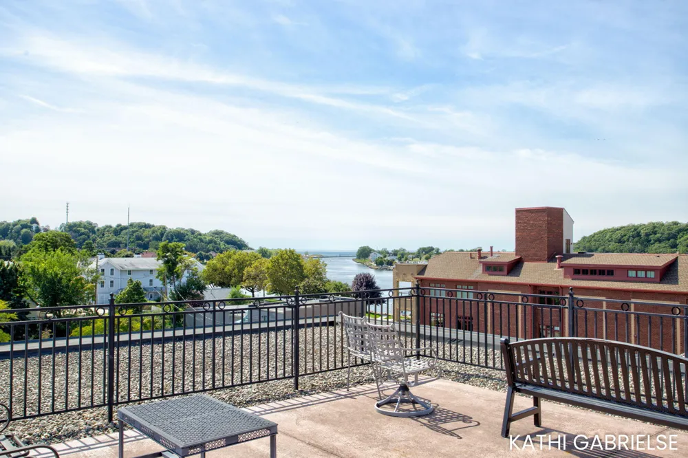 11 S 1st Street #505 Grand Haven City, MI 49417