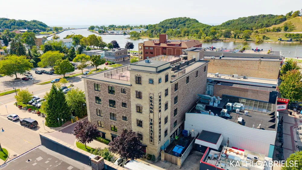 11 S 1st Street #505 Grand Haven City, MI 49417