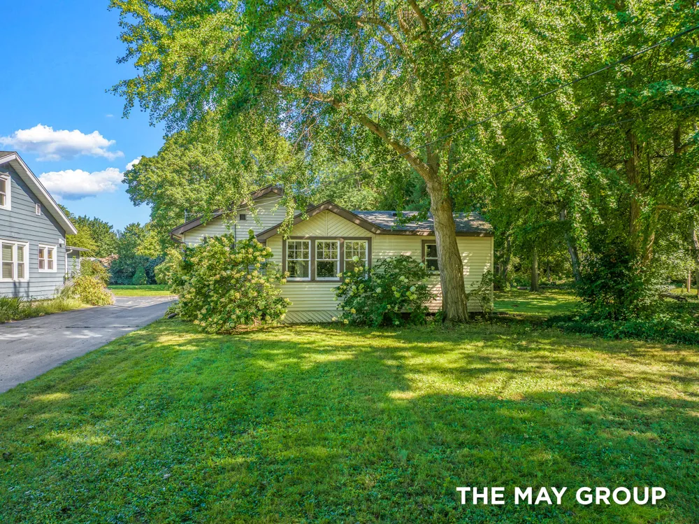 3714 Briggs Boulevard NE Plainfield Charter Township, MI 49525