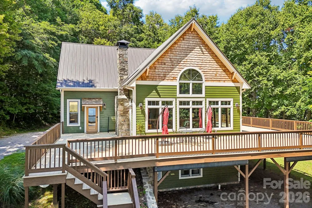 2705 Sand Branch Road Black Mountain, NC 28711
