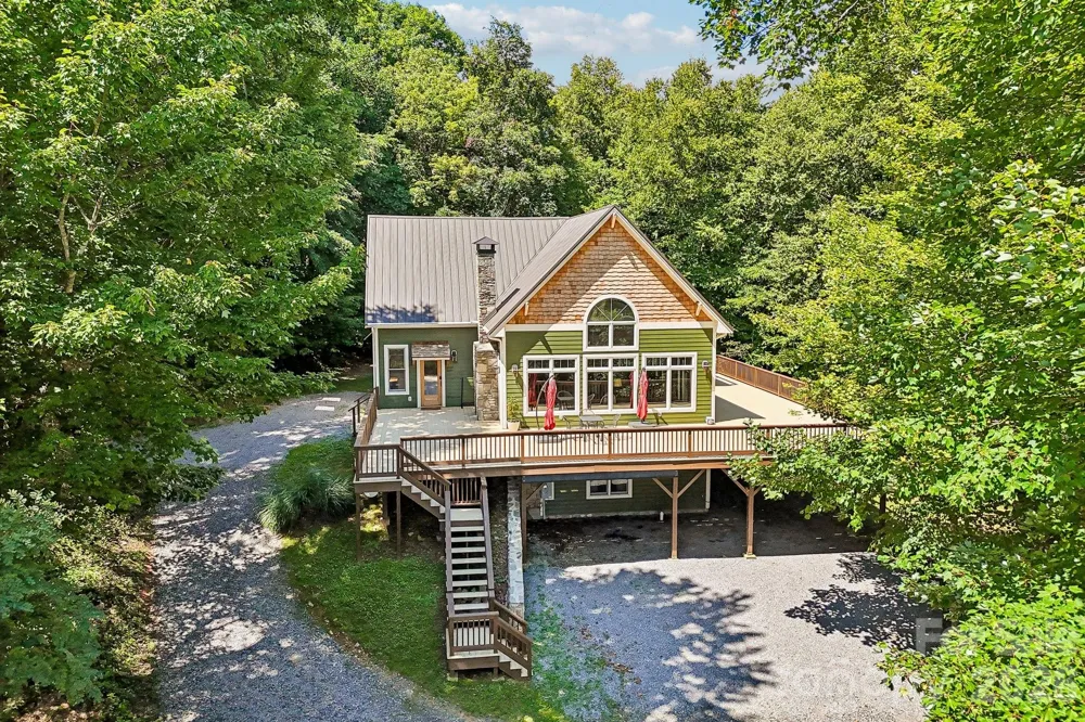 2705 Sand Branch Road Black Mountain, NC 28711
