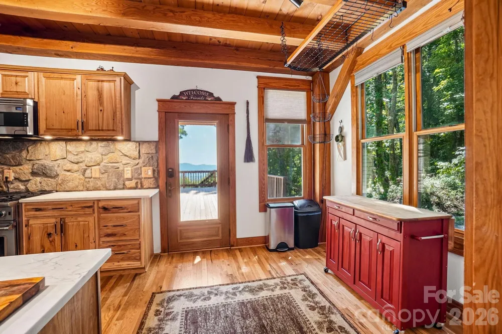 2705 Sand Branch Road Black Mountain, NC 28711