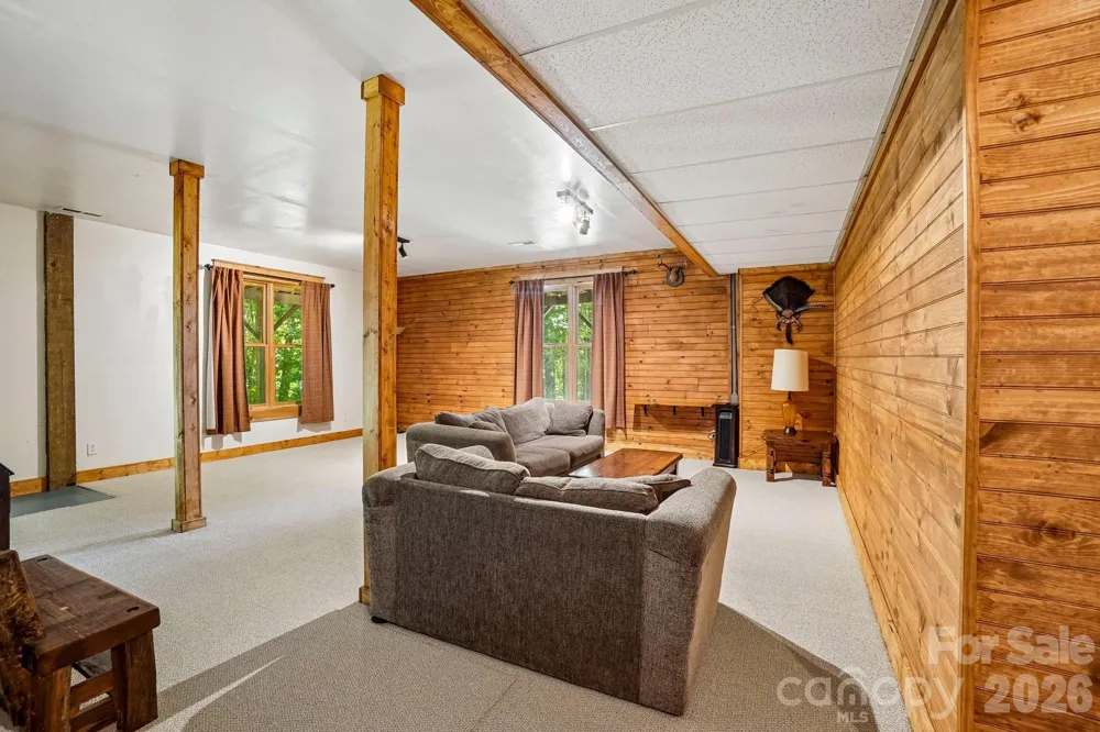 2705 Sand Branch Road Black Mountain, NC 28711