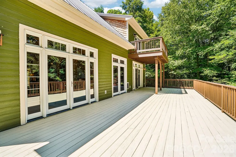 2705 Sand Branch Road Black Mountain, NC 28711