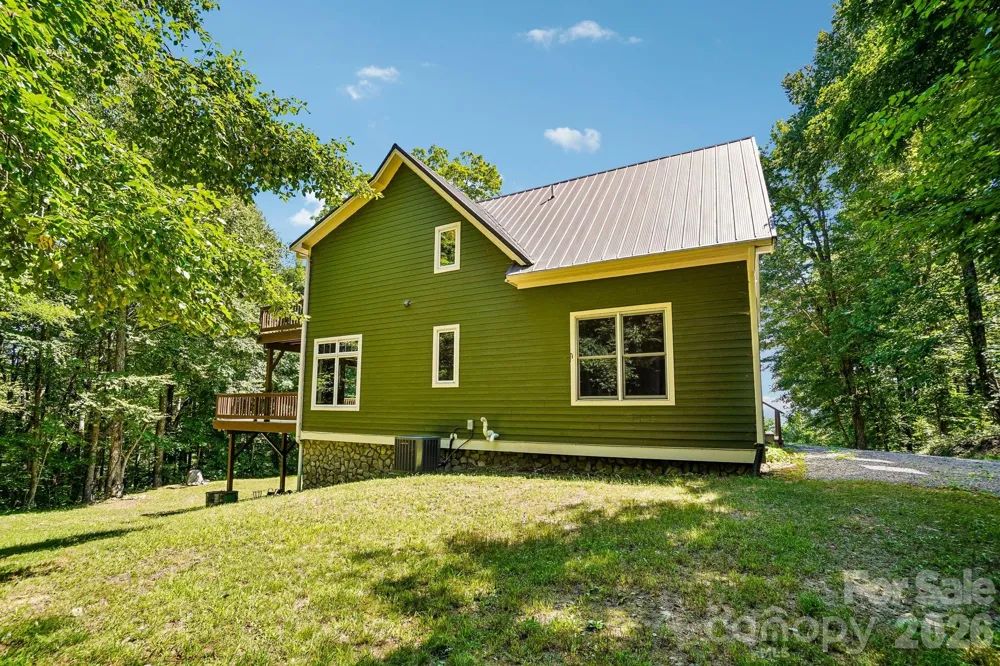 2705 Sand Branch Road Black Mountain, NC 28711