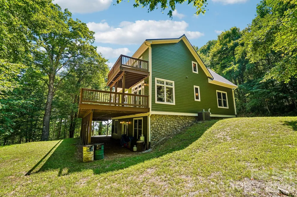 2705 Sand Branch Road Black Mountain, NC 28711