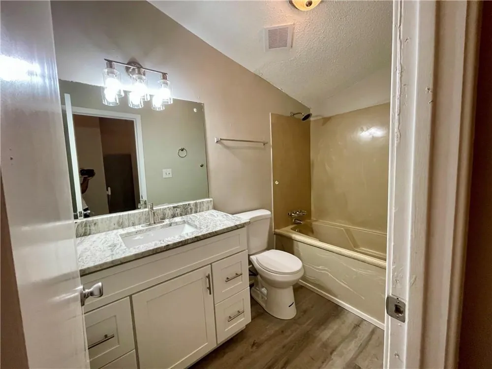 5806 Par Four Court Lithonia, GA 30038