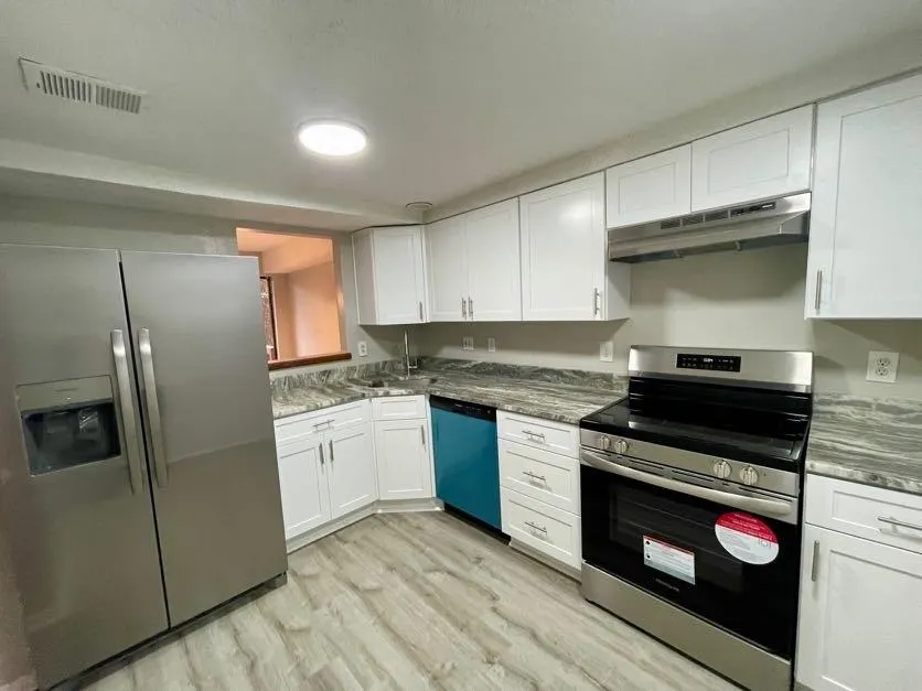 5806 Par Four Court Lithonia, GA 30038