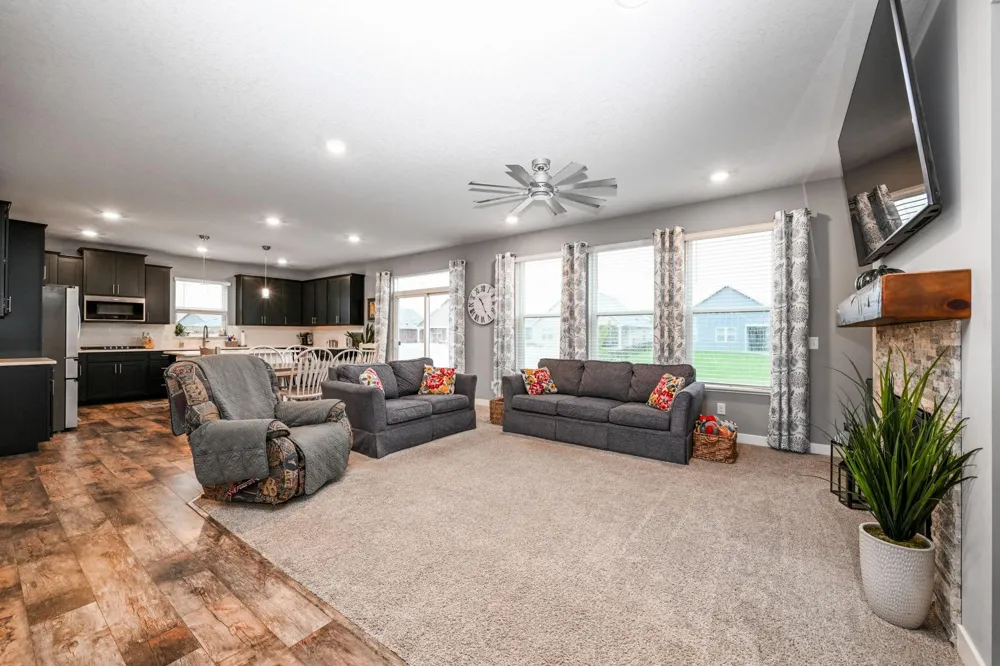 13370 Ardroe Avenue Rosemount, MN 55068