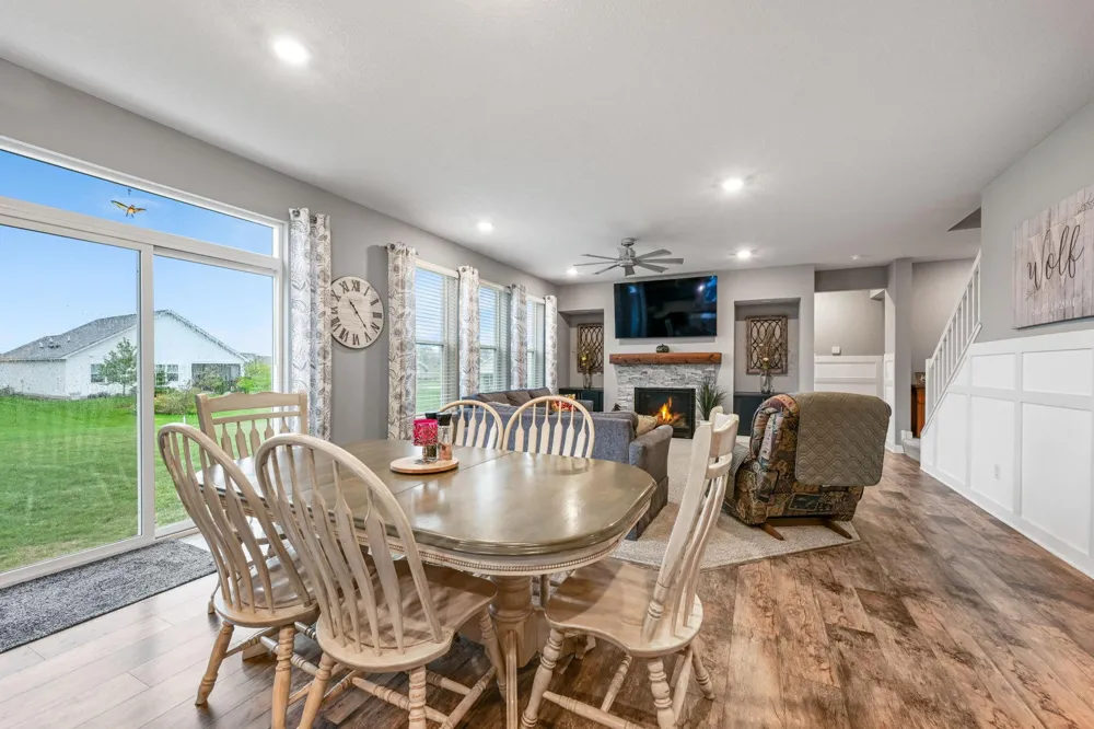 13370 Ardroe Avenue Rosemount, MN 55068