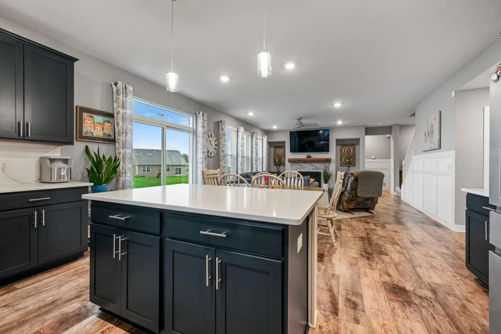 13370 Ardroe Avenue Rosemount, MN 55068
