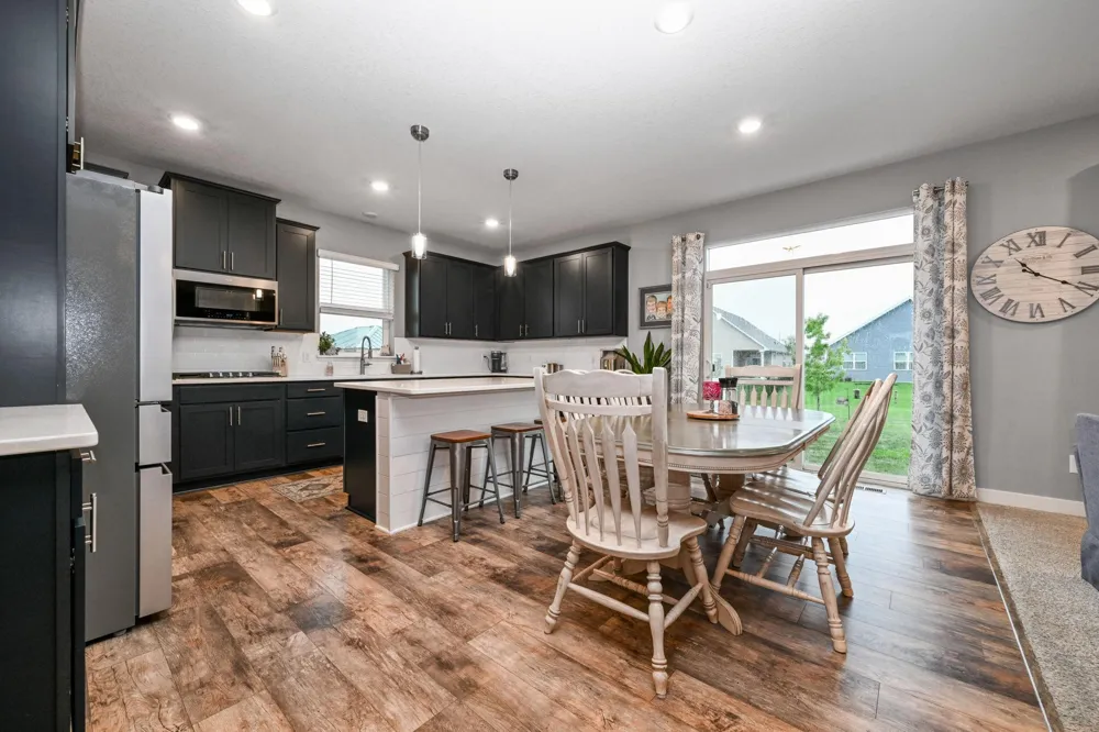13370 Ardroe Avenue Rosemount, MN 55068