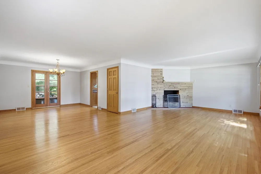 667 Wheelock Parkway W Saint Paul, MN 55117