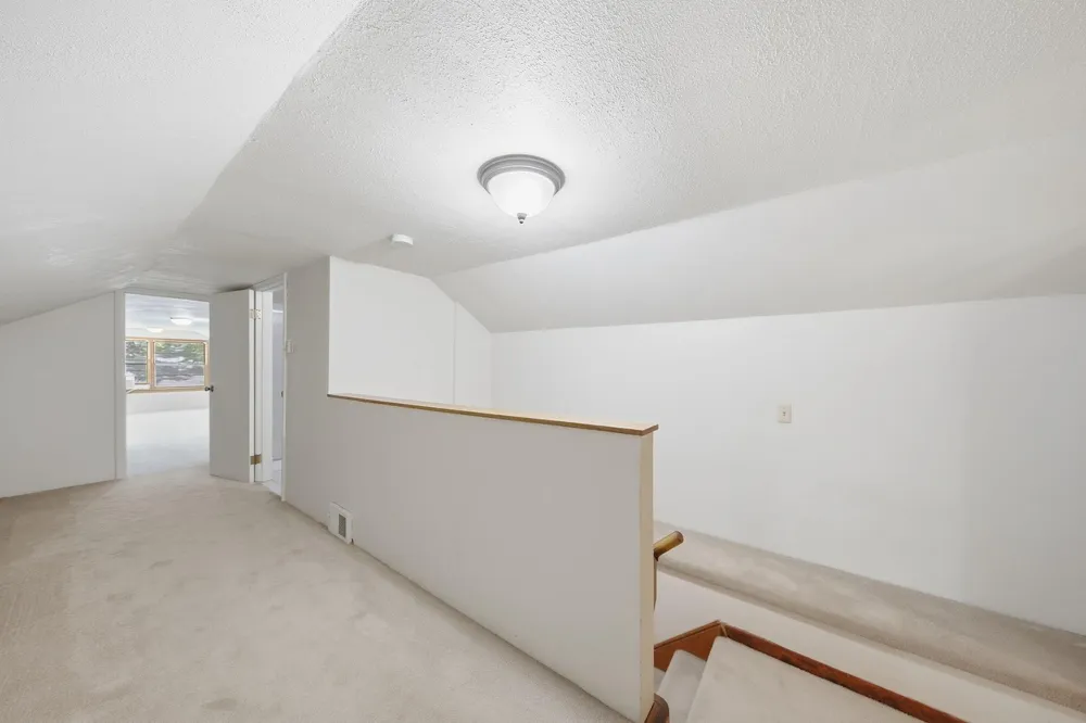 667 Wheelock Parkway W Saint Paul, MN 55117