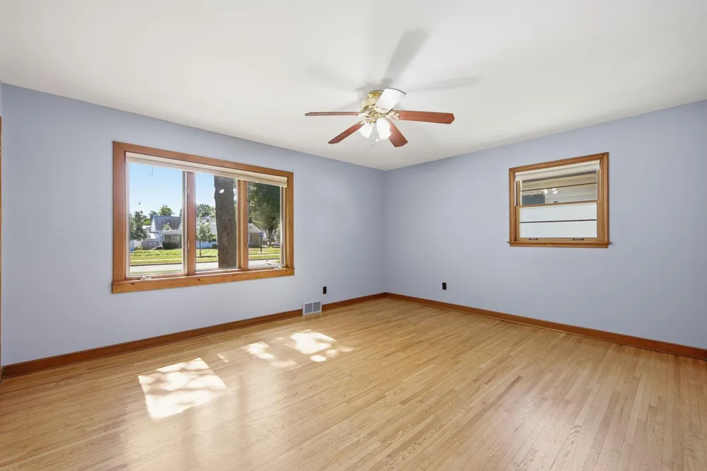 667 Wheelock Parkway W Saint Paul, MN 55117
