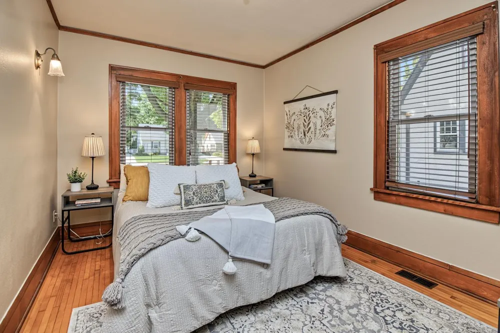 956 Winslow Avenue West Saint Paul, MN 55118