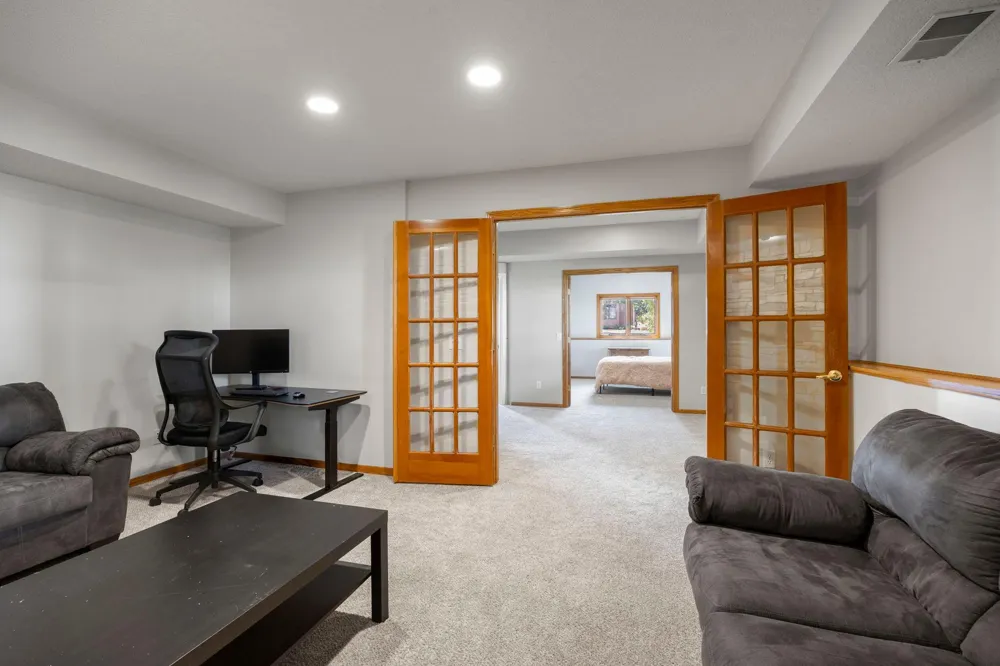 13635 Gardenia Path Apple Valley, MN 55124