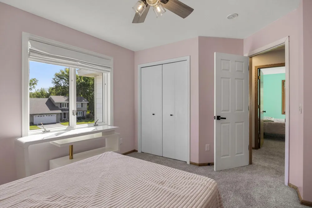 13635 Gardenia Path Apple Valley, MN 55124