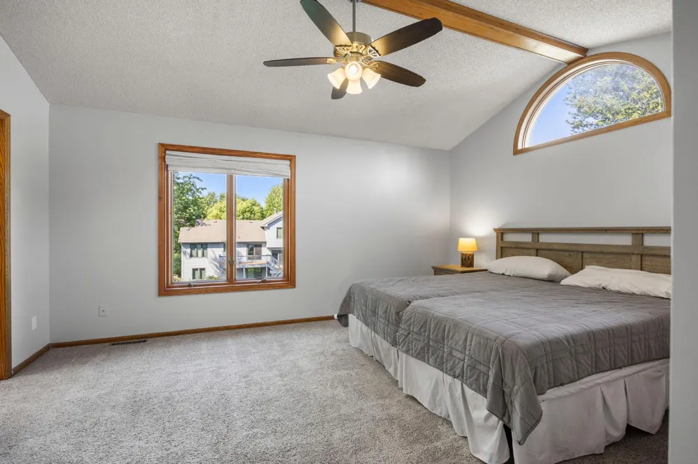 13635 Gardenia Path Apple Valley, MN 55124