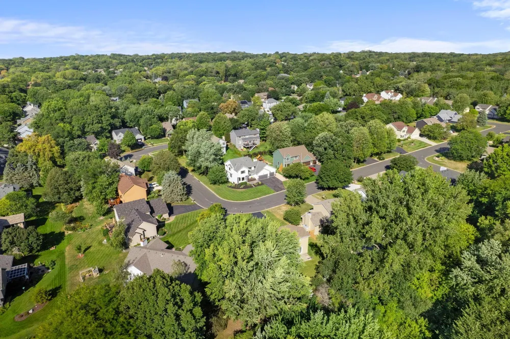 13635 Gardenia Path Apple Valley, MN 55124
