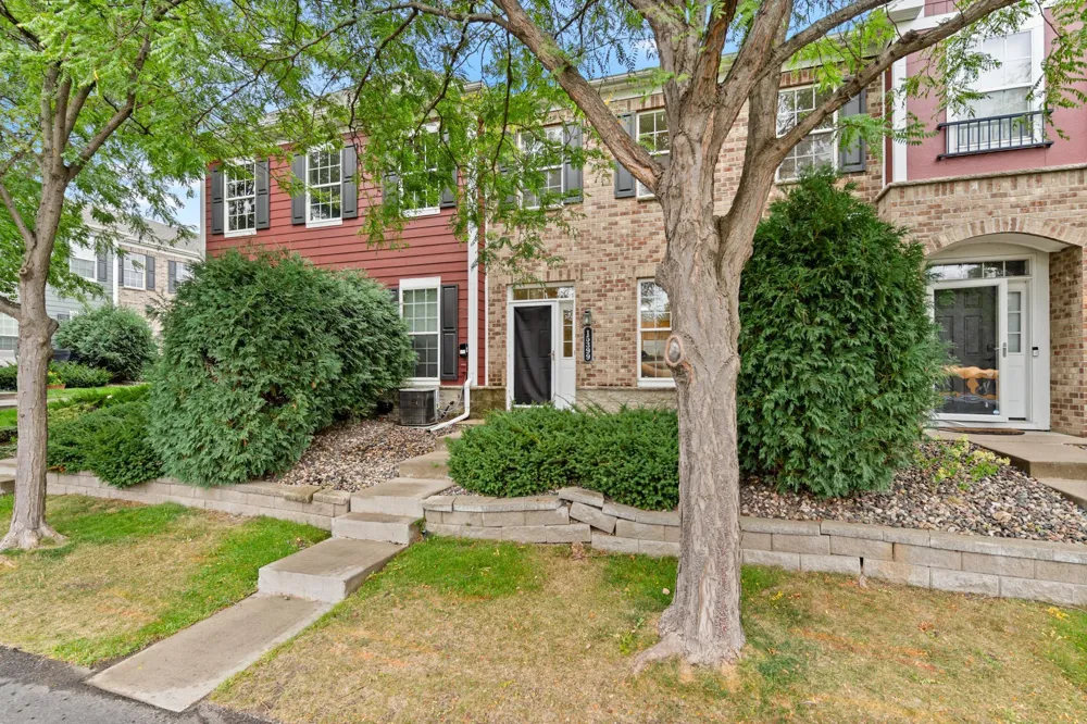 15399 Foliage Avenue #1204 Apple Valley, MN 55124