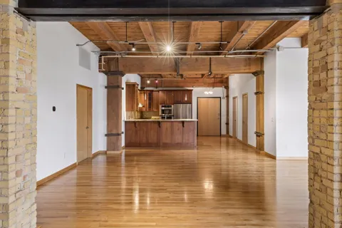 607 Washington Avenue S #303