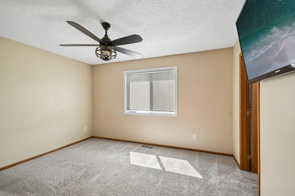 905 Walnut Street Farmington, MN 55024