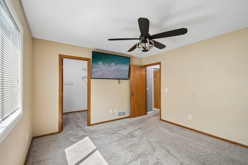 905 Walnut Street Farmington, MN 55024