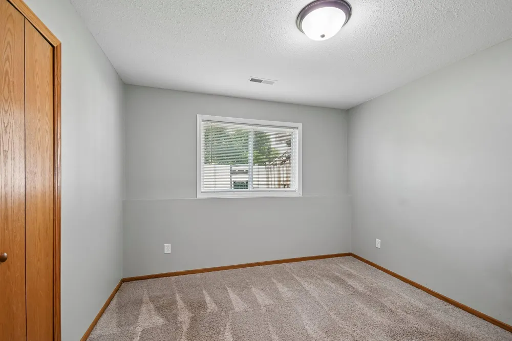 905 Walnut Street Farmington, MN 55024