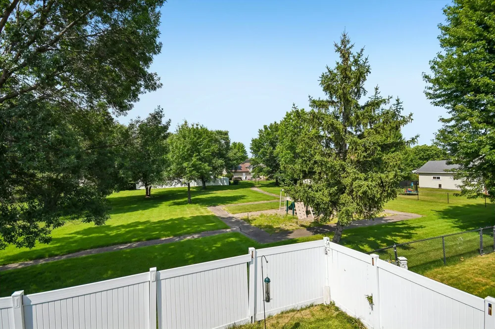 905 Walnut Street Farmington, MN 55024