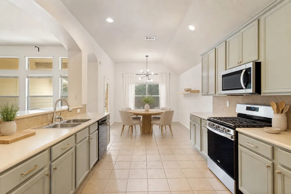 1316 Mountain Air Trail Fort Worth, TX 76131