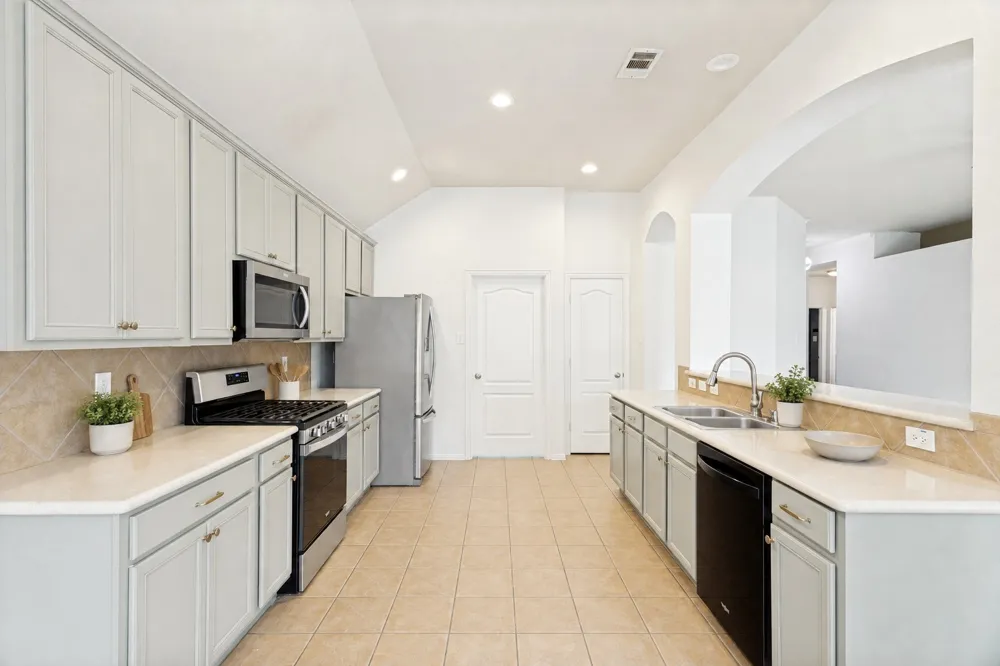 1316 Mountain Air Trail Fort Worth, TX 76131