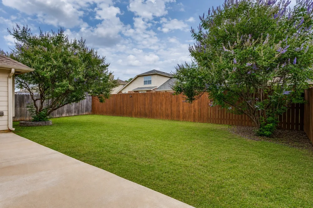 1316 Mountain Air Trail Fort Worth, TX 76131