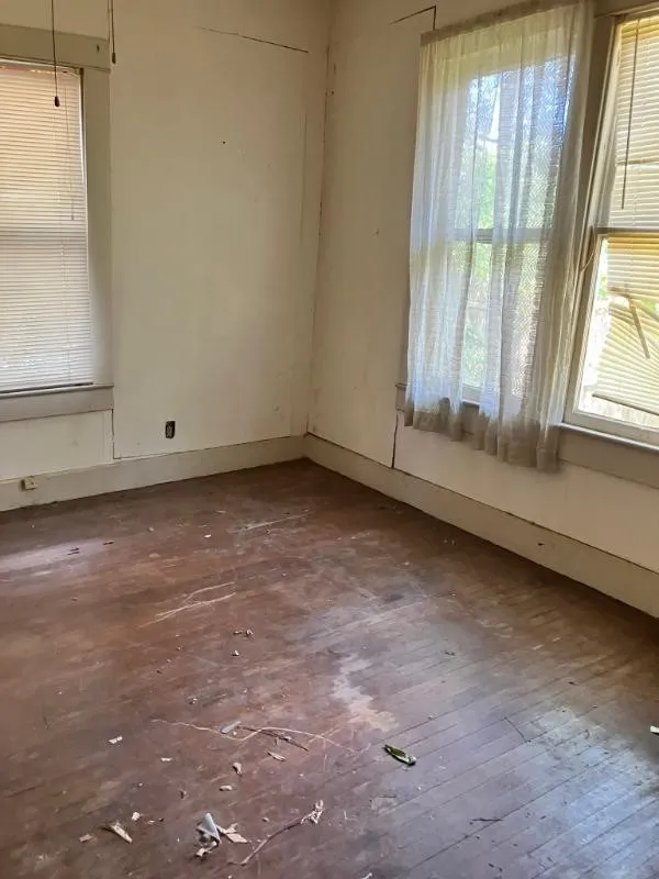 801 W Houston Street Paris, TX 75460
