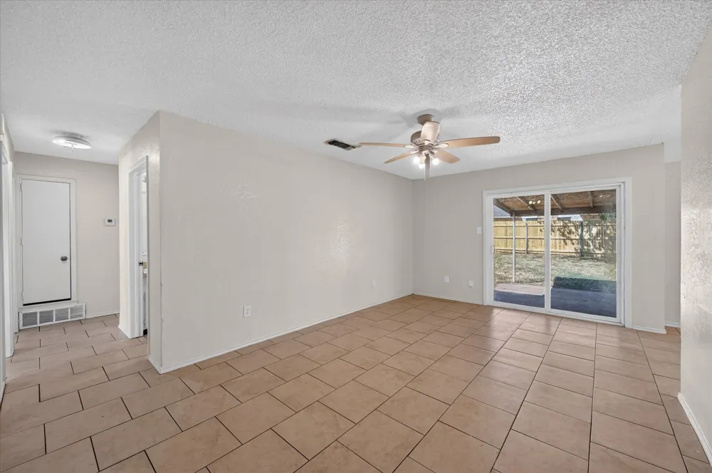 209 Water Lane Crowley, TX 76036