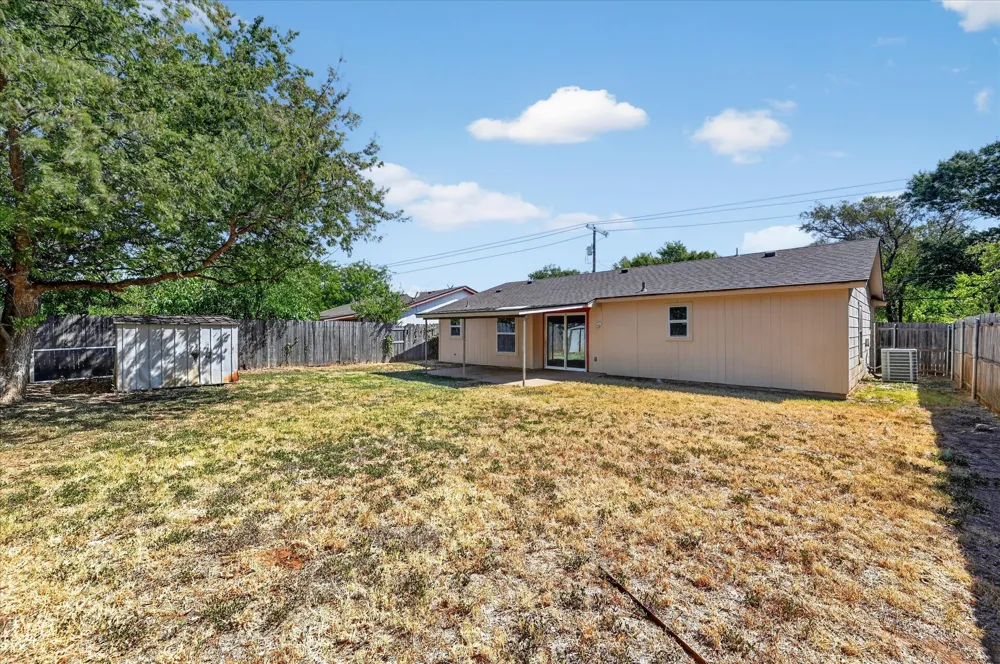 209 Water Lane Crowley, TX 76036