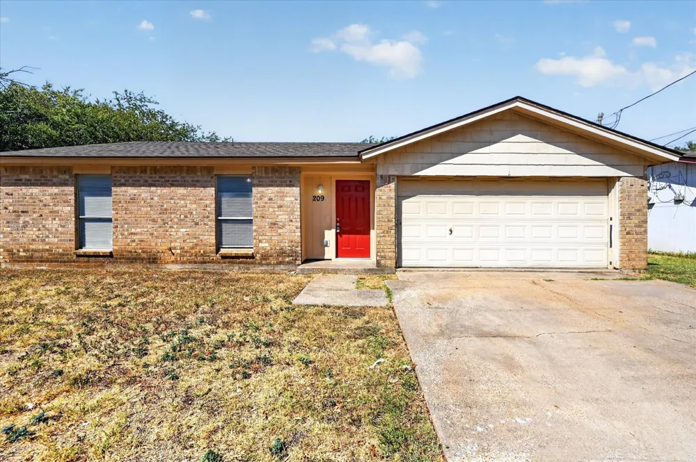 209 Water Lane Crowley, TX 76036