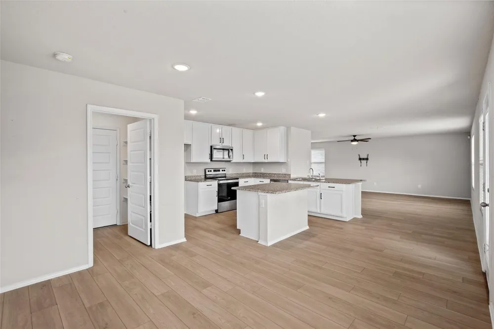 7904 Schooner Drive Fort Worth, TX 76179