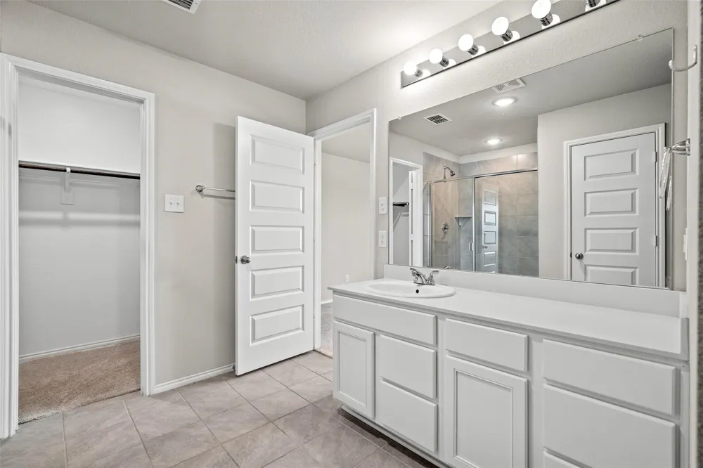 7904 Schooner Drive Fort Worth, TX 76179