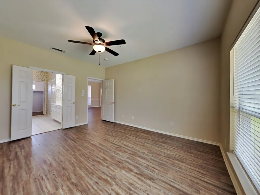 1829 Carver Drive Carrollton, TX 75010