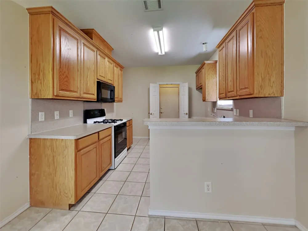 1829 Carver Drive Carrollton, TX 75010