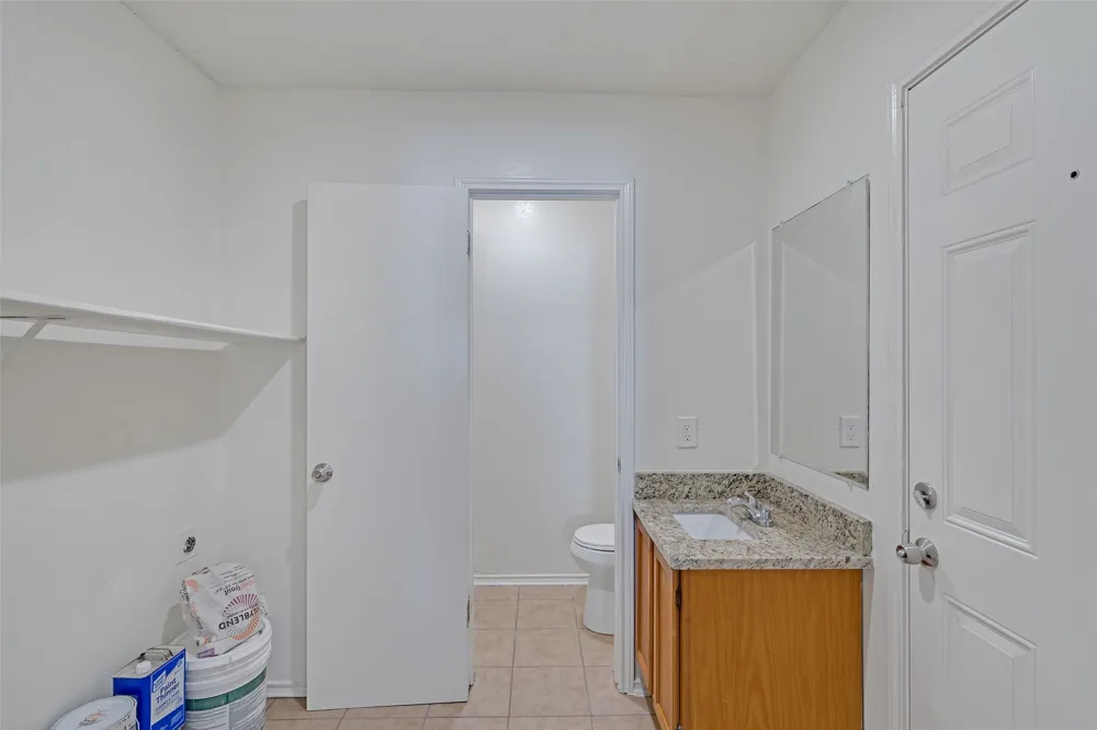 210 Rolston Road #2 Irving, TX 75060